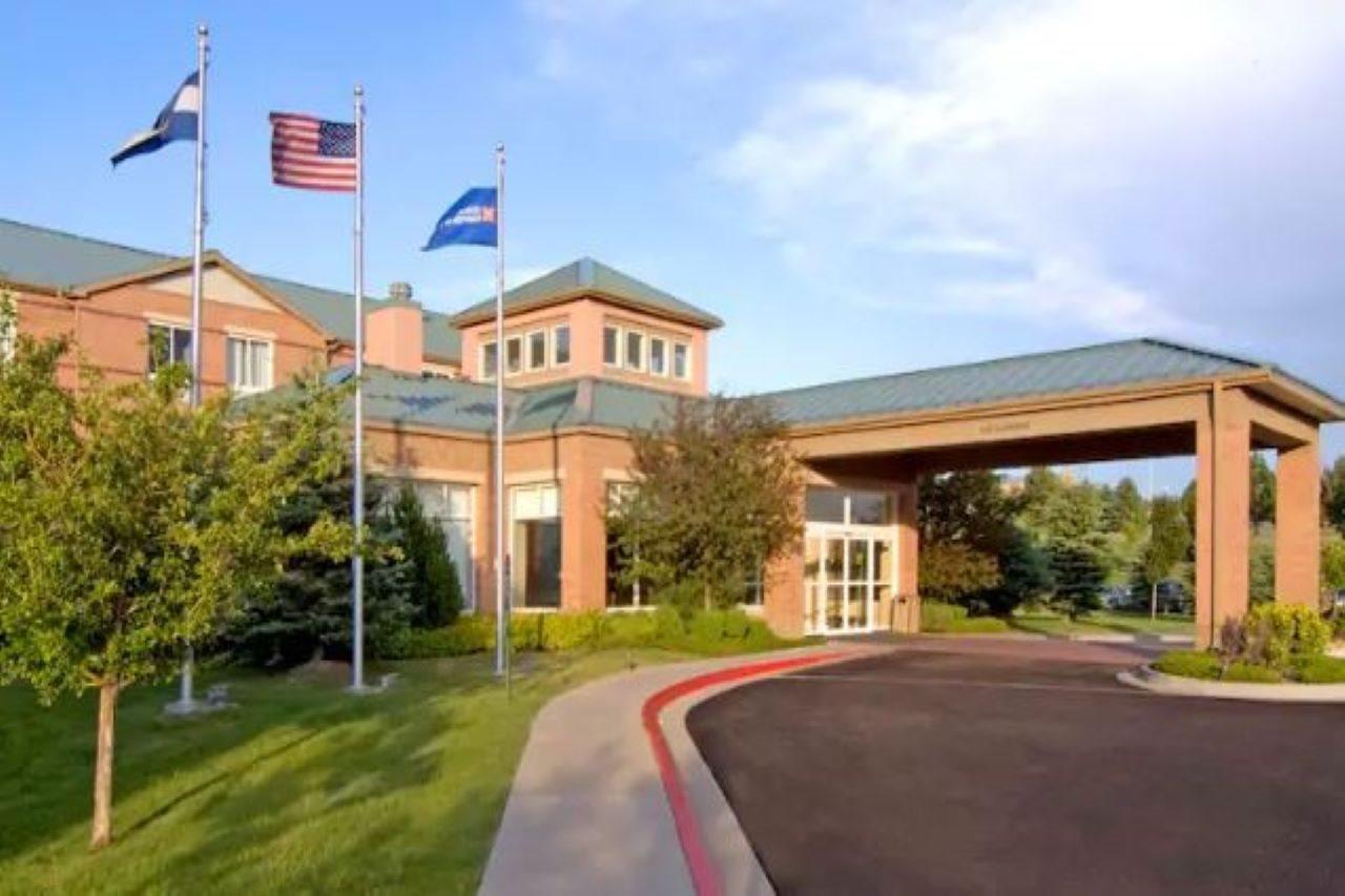 Hilton Garden Inn Colorado Springs North Екстериор снимка