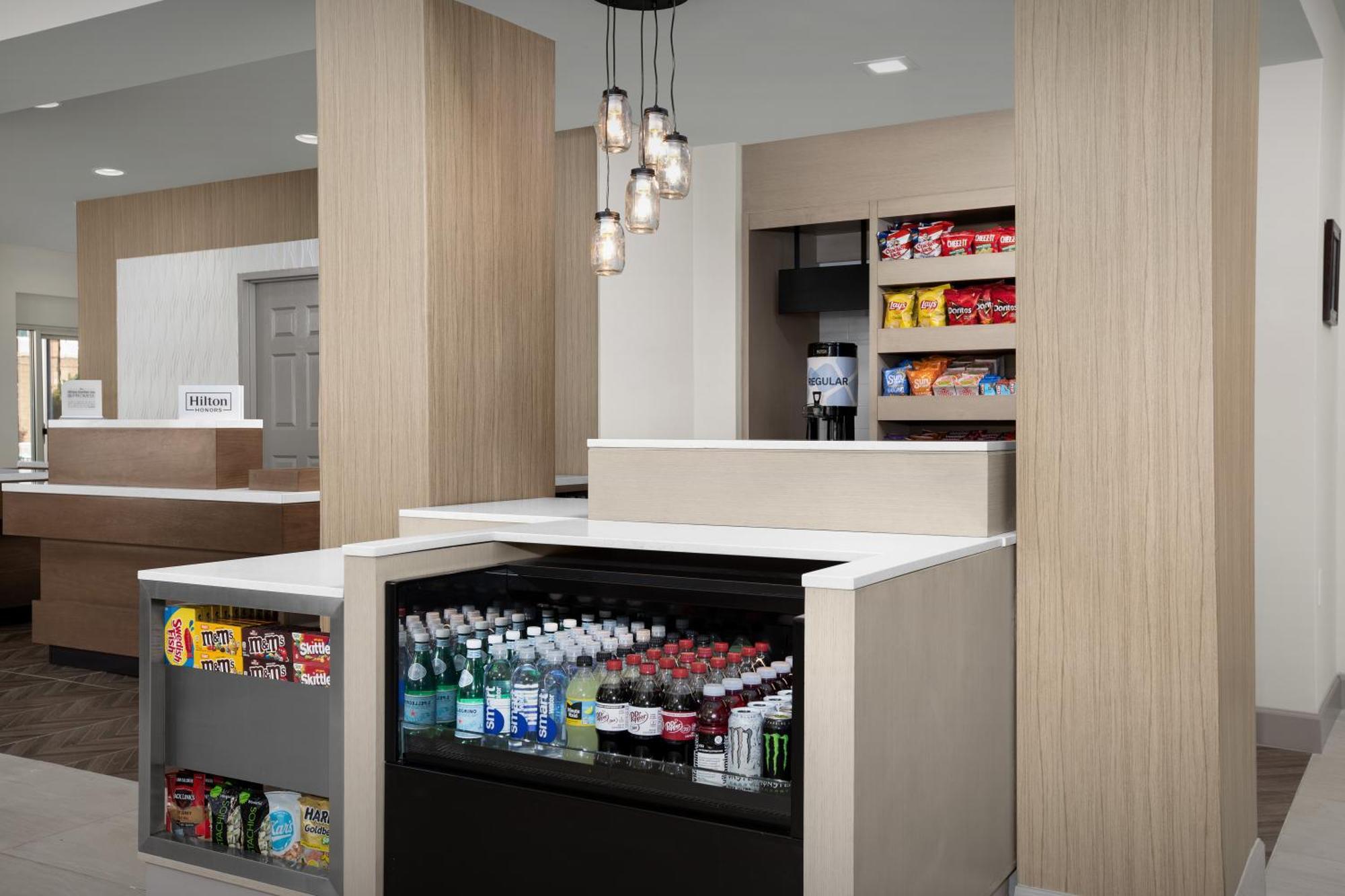 Hilton Garden Inn Colorado Springs North Екстериор снимка