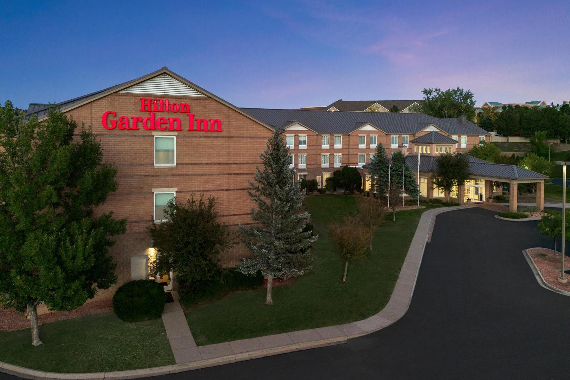 Hilton Garden Inn Colorado Springs North Екстериор снимка
