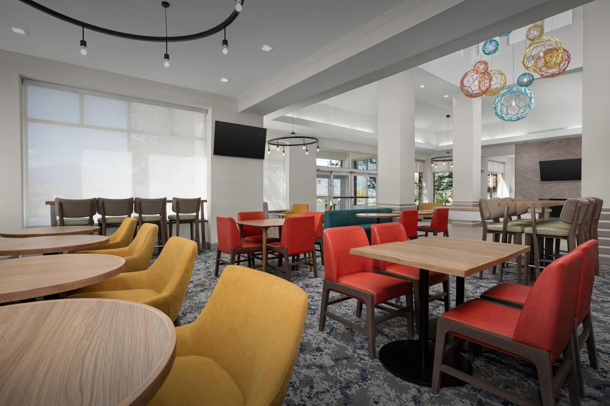 Hilton Garden Inn Colorado Springs North Екстериор снимка