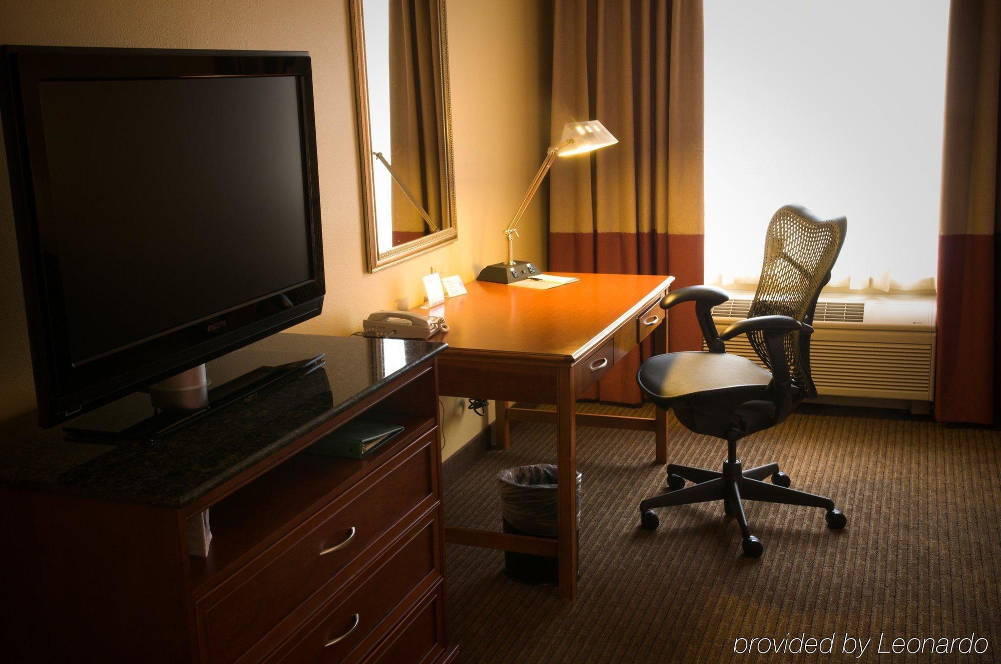 Hilton Garden Inn Colorado Springs North Стая снимка